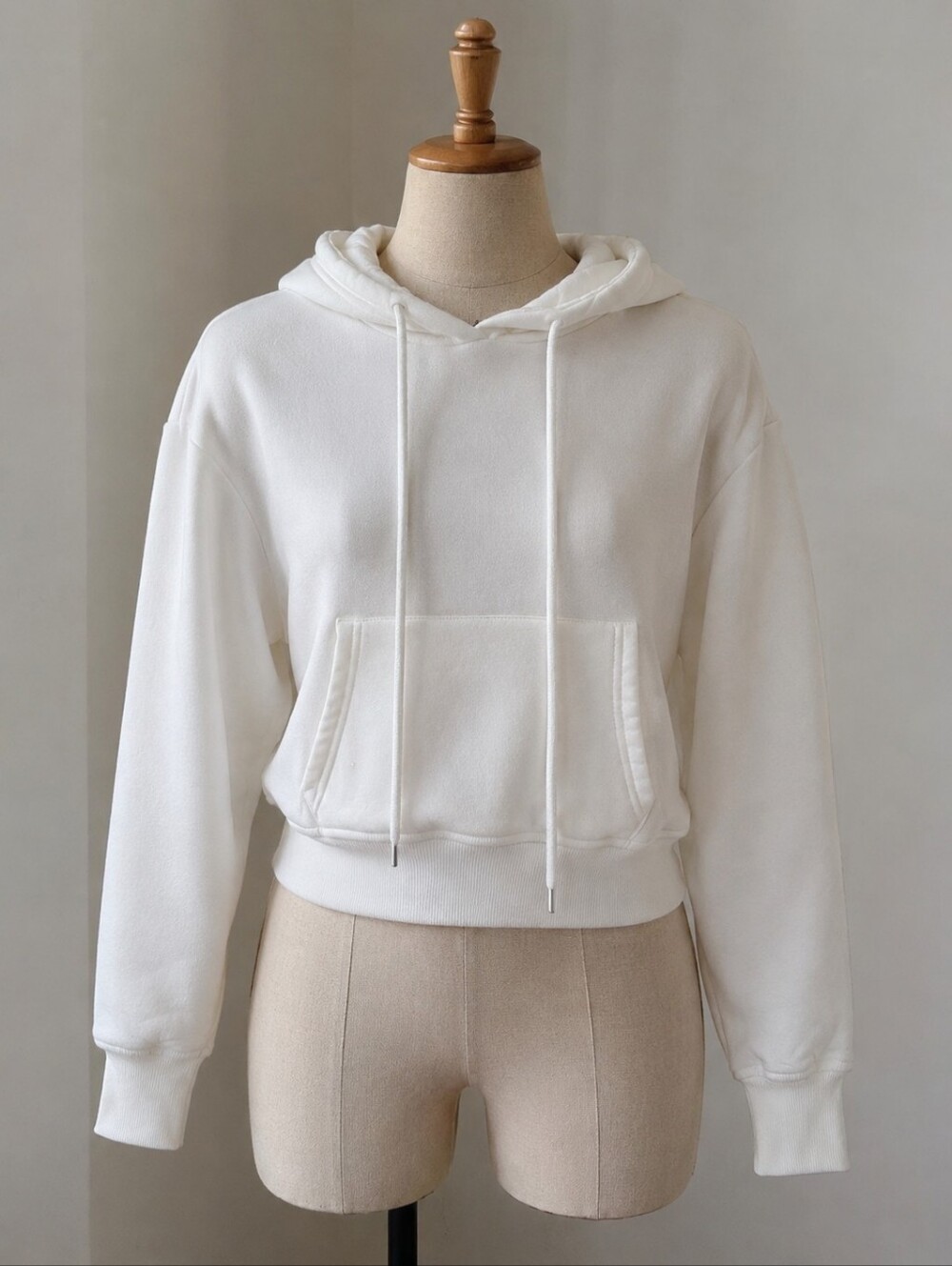 Rebel Sugar White Cropped Hoodie Pullover Kangaroo Pocket XS/TP/XP